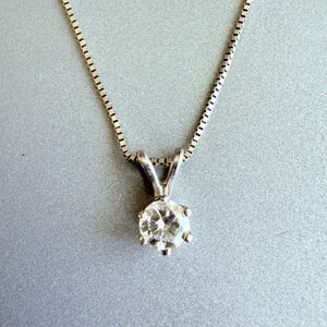 14K Solid White Gold .19ct Round Earth Mined Diamond Solitaire Pendant Necklace